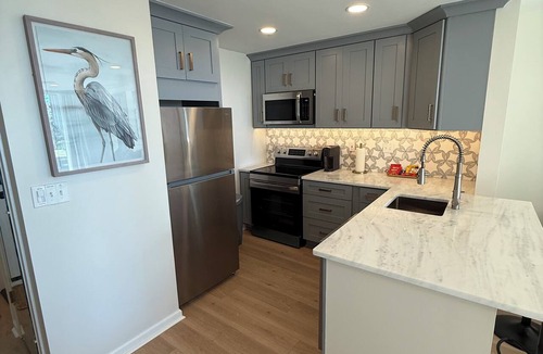 Daphne Condo | Sweetwater-Newly renovated bay view studio Sleeps 2 Near Interstate in Daphne AL