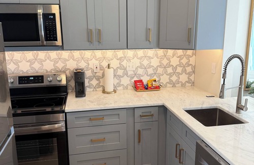 Daphne Condo | Sweetwater-Newly renovated bay view studio Sleeps 2 Near Interstate in Daphne AL