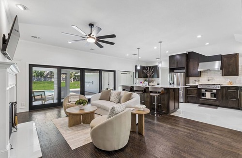 Westlake House | TCH - Charming 3 bed/2.5 bath in Keller with Pool