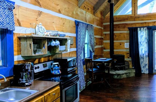 Waynesville Cabin | The Blue Bird Suite at Hawthorn Haven- Upper Level