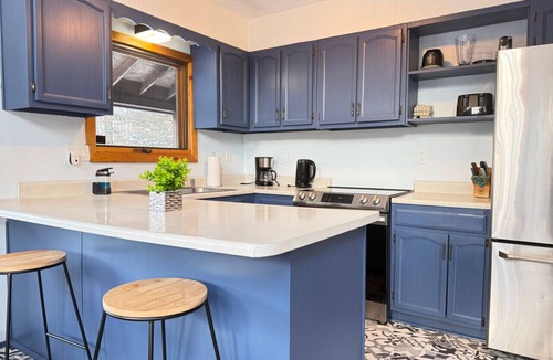 East Haven  Rutland County House | The Burrow- Near Pico, Hiking, Spacious!