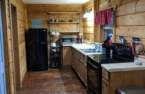 Waynesville Cabin | The Cardinal Suite at Hawthorn Haven- Lower Level