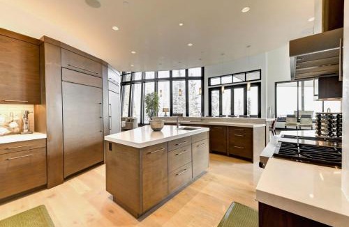 Park City House | The Colony Walk To Slopes Hot Tub Parking KBM Resorts Walk to Slopes Hot Tub Parking 2 homes 9 Bedrooms ML-2510