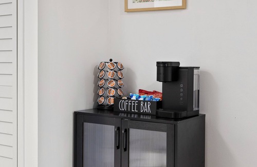 Daphne Condo | The Cozy Condo