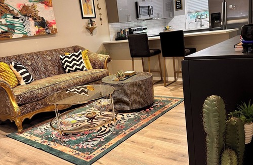Loring Heights Apartment | The Curated Haus - 1 Bedroom West Midtown
