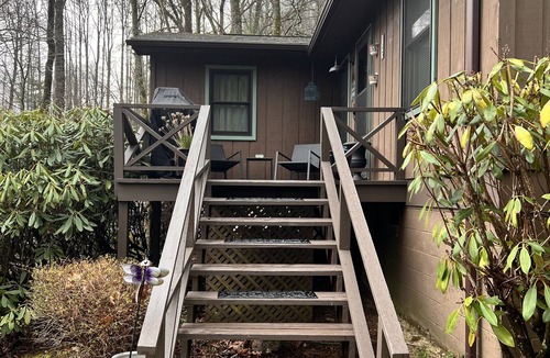 Walker-In-the-Hills Cottage | The Dogwood Cottage in Walker in the Hillsn