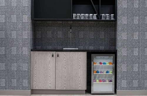 Downtown Calgary Hotel | The Dorian, Autograph Collection