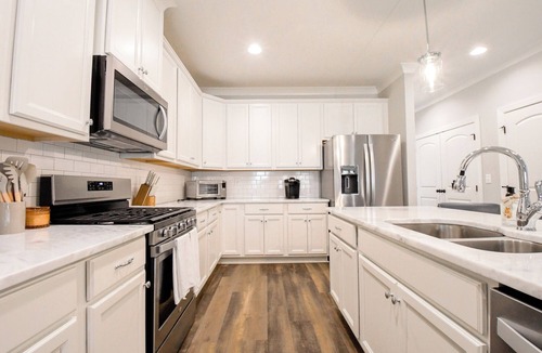Auburn House | The Eagle's Nest in Farmville!