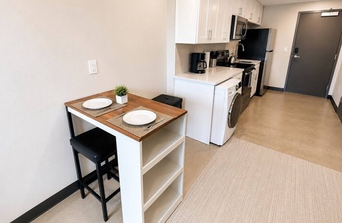 Five Points South Apartment | The Foundry Studio | Downtown Retreat St4