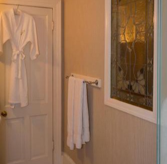 Historic Downtown Savannah Bed & Breakfast | The Gastonian, Historic Inns of Savannah Collection