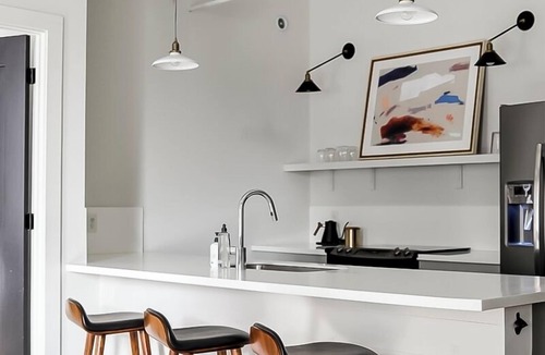 Historic District - North Villa | The Grant by Black Swan - Broughton Loft (402)