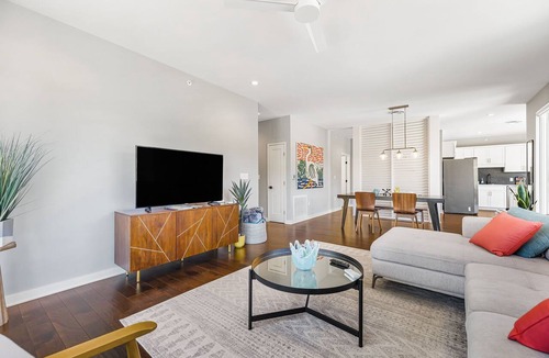 Historic Montford Condo | The Heron - Charming 2-bedroom condo in Asheville with elevator and roof deck