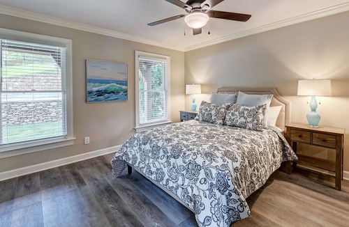 Mayhew House | The Homestead | Sunsets Galore! renovated house - sleeps 16 | Fire Pit