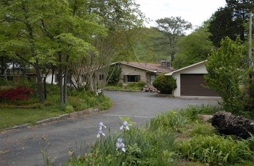 Grant House | The Honeycomb Retreat-Get-Away or Get-Together