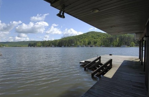 Grant House | The Honeycomb Retreat-Get-Away or Get-Together
