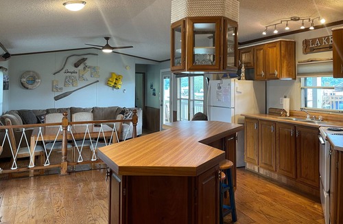 Dandridge House | The Lakeview! Cove-side retreat on beautiful Douglas Lake!