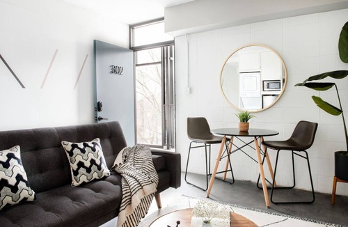 Virginia Highland Apartment | The Layla – Walkable Downtown Apartment + Rooftop