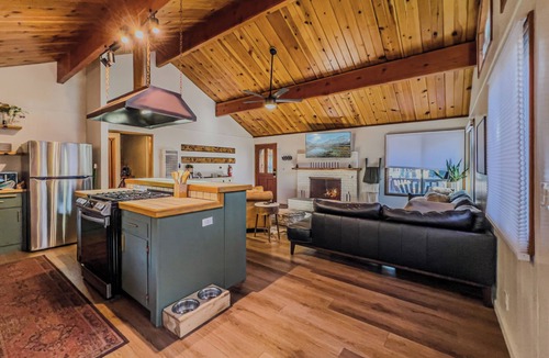 Boulder Bay Cabin | THE Lost Compass #2165