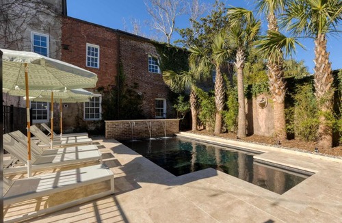 Harleston Village Bed & Breakfast | The Nicholas Veranda King Suite- 1 Block to King