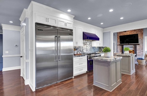 Macon House | The Peach State Lakehouse | Sleeps up to 18