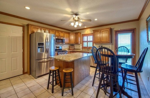 Maggie Valley House | The Perch - 3 BR, 3 BA One Level Home, Panoramic Long-Range Mountain View