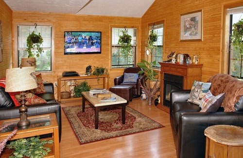 Cosby Cottage | The Perfect Balance of Seclusion and Excitement in the Smokey's
