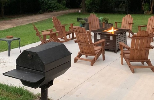 Jonesboro Cabin | The Perfect Get-away!