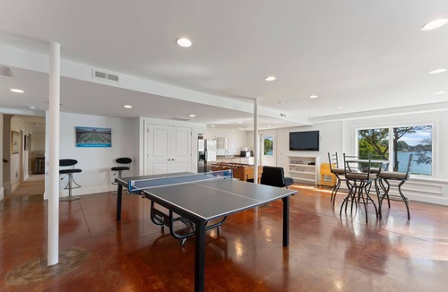 Mooresville House | The Retreat at Morgan Bluff |Pool & Hot Tub| 8 bedrooms | Sleeps 20