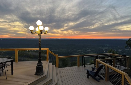 Trenton House | The Rock House - Incredible views, dreamy, and spacious with 3 lofts and library