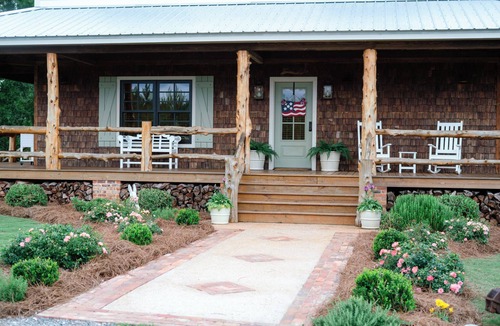 Miller County Cabin | The Springs Luxury 4BR Cabin Retreat on a Natural Spring, pet-friendly!
