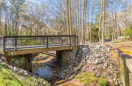 East Point House | The Sweet Creek Luxurious Villas