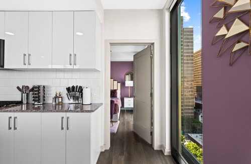 Peachtree Center Apartment | The Velvet Room | 17th Floor Luxury Condo | Skyline Views & Balcony