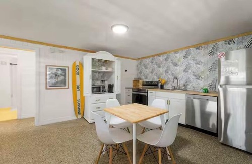 Laguna Beach House | This eclectic beach cottage is just a 3-minute walk to sugar-white sand and turquoise Gulf waters. Tucked in a quiet area yet close to the action, enjoy FREE Wi-Fi, Netflix, parking, coffee, and a private enclosed porch. 🌊✨
