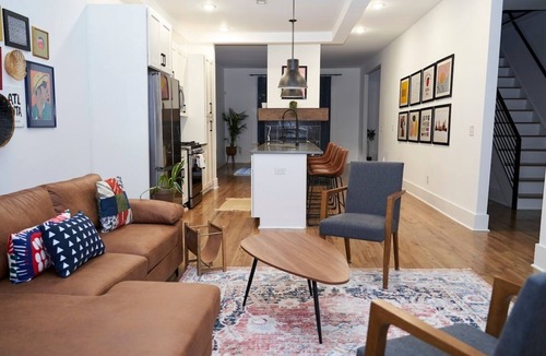 Atlanta House | This house is a 3 bedroom(s), 3 bathrooms, located in Atlanta, GA.