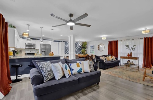 Atlanta House | This house is a 5 bedroom(s), 4.5 bathrooms, located in Atlanta, GA.