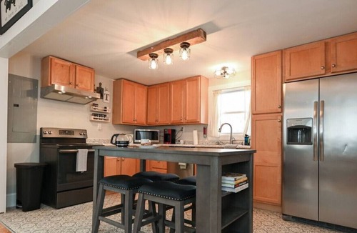 Athens House | Three bedroom house in United States of America, Athens