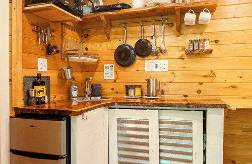 Todd House | Tiny Container Home Retreat with Hot Tub, Fire Table, Dining Area, and Views!