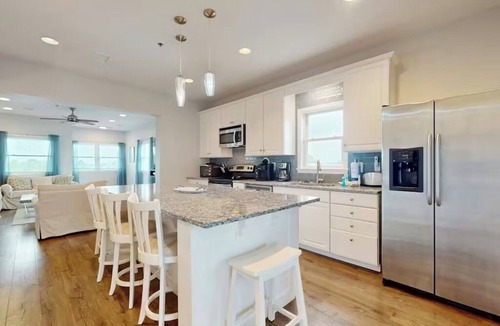 Ono Island House | "Toes in the Sand" Pool+Pet Friendly+Pickleball