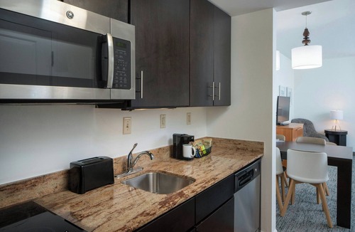 Huntsville Hotel | TownePlace Suites Huntsville West/Redstone Gateway