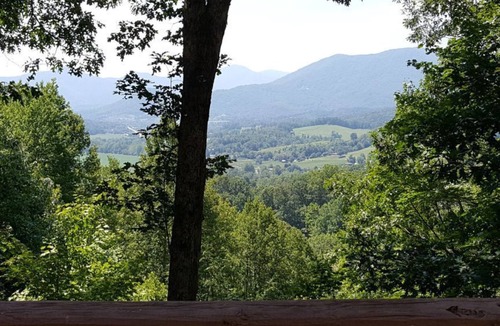 Waynesville Cabin | Trail Ridge View - 2 BR, 2 BA, Log Home, Stunning Views, Gas Fireplace