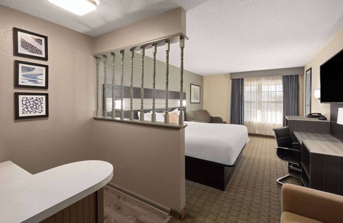 Perry Hotel | Travelodge by Wyndham Perry National Fairgrounds Area I-75