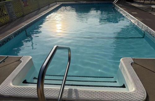 Maggie Valley Hotel | Travelowes Motel - Maggie Valley