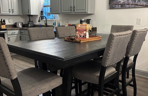 Sevierville House | Updated - 3-bedroom house in delightful Sevierville, hot tub, dog friendly