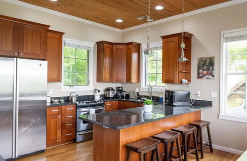 Wolf Laurel Ski Chalet | Upscale mountain retreat w/hot tub and WOW VIEWS!