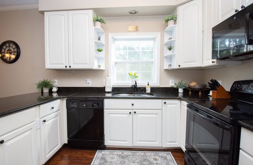 Beaufort House | Very comfortable and spacious home for the whole family! Near Parris Island