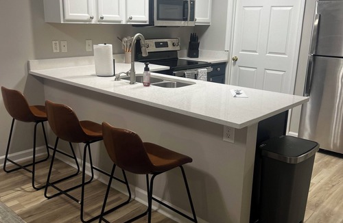Auburn Apartment | Very short walk to Downtown! Completely renovated. Sleeps six.