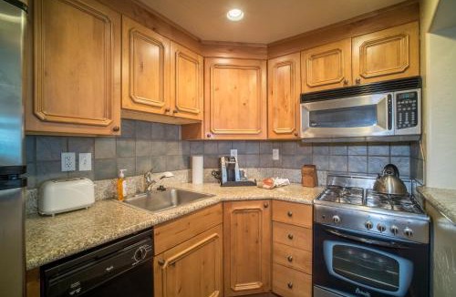 Zermatt Villa | Villa 2082 - 2 Bed 2 Bath Full Kitchen villa