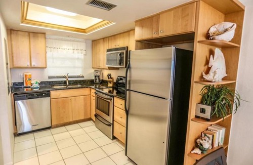 Mid Island Apartment | Villa Del Mar 402