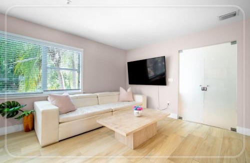 Miami Shores Villa | Villa Dune crest