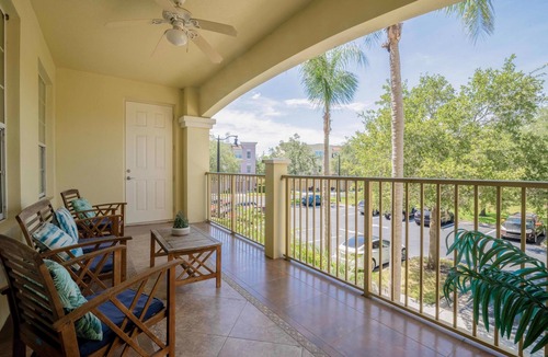 Florida Central Atlantic Coast Condo | Vista Cay Luxury Retreat Near Theme Parks & walk to Conventions.